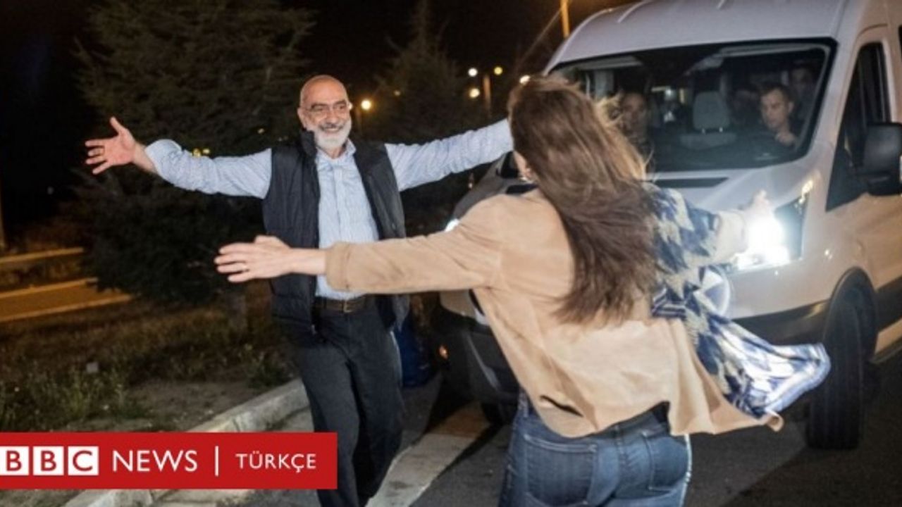 Tahliye olan Gazeteci yazar Ahmet Altan cezaevinden çıktı