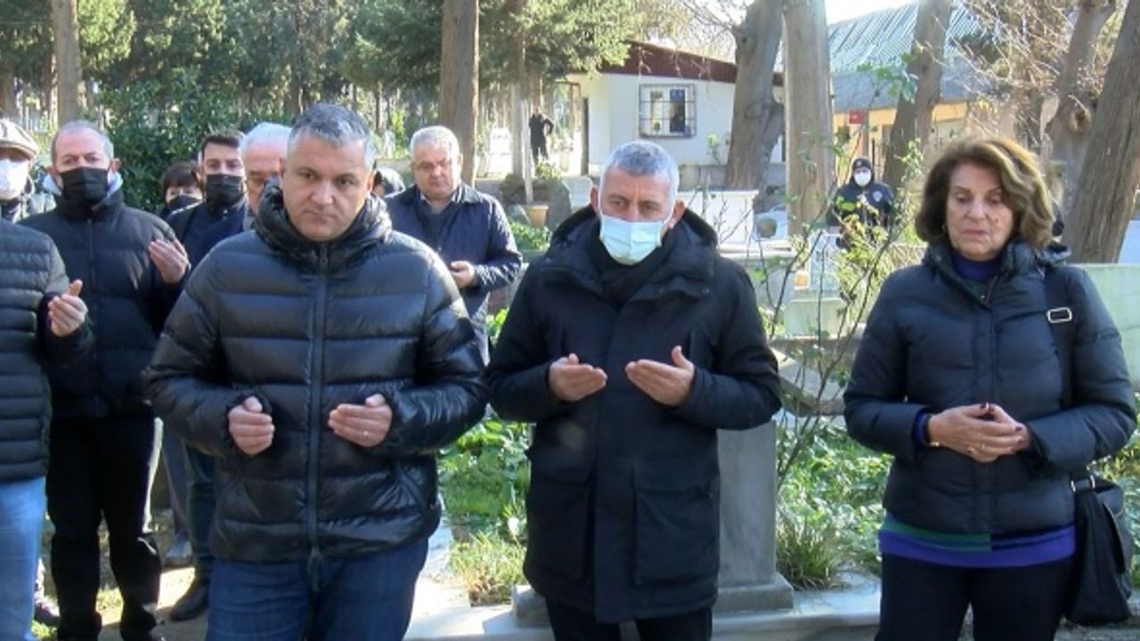 Mehmet Ali Birand mezarı başında anıldı
