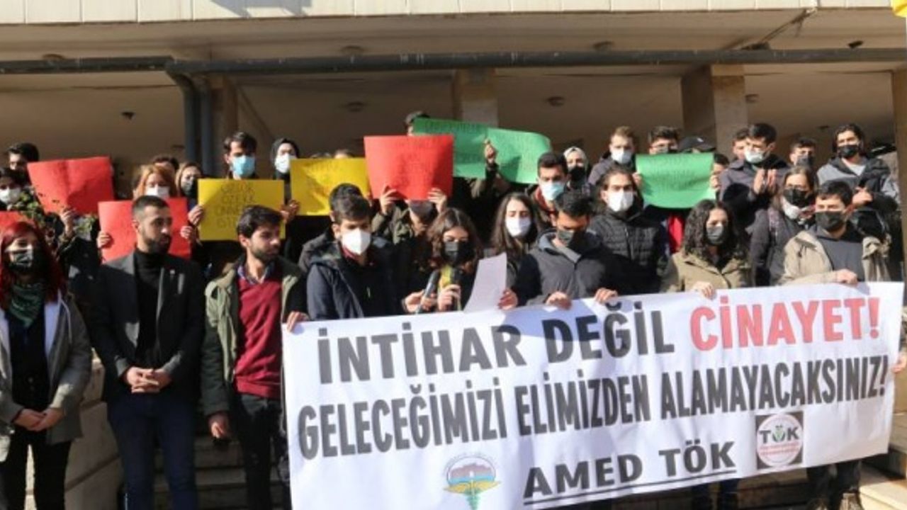 Tıp öğrencileri: Yalnız ve çaresiz değiliz