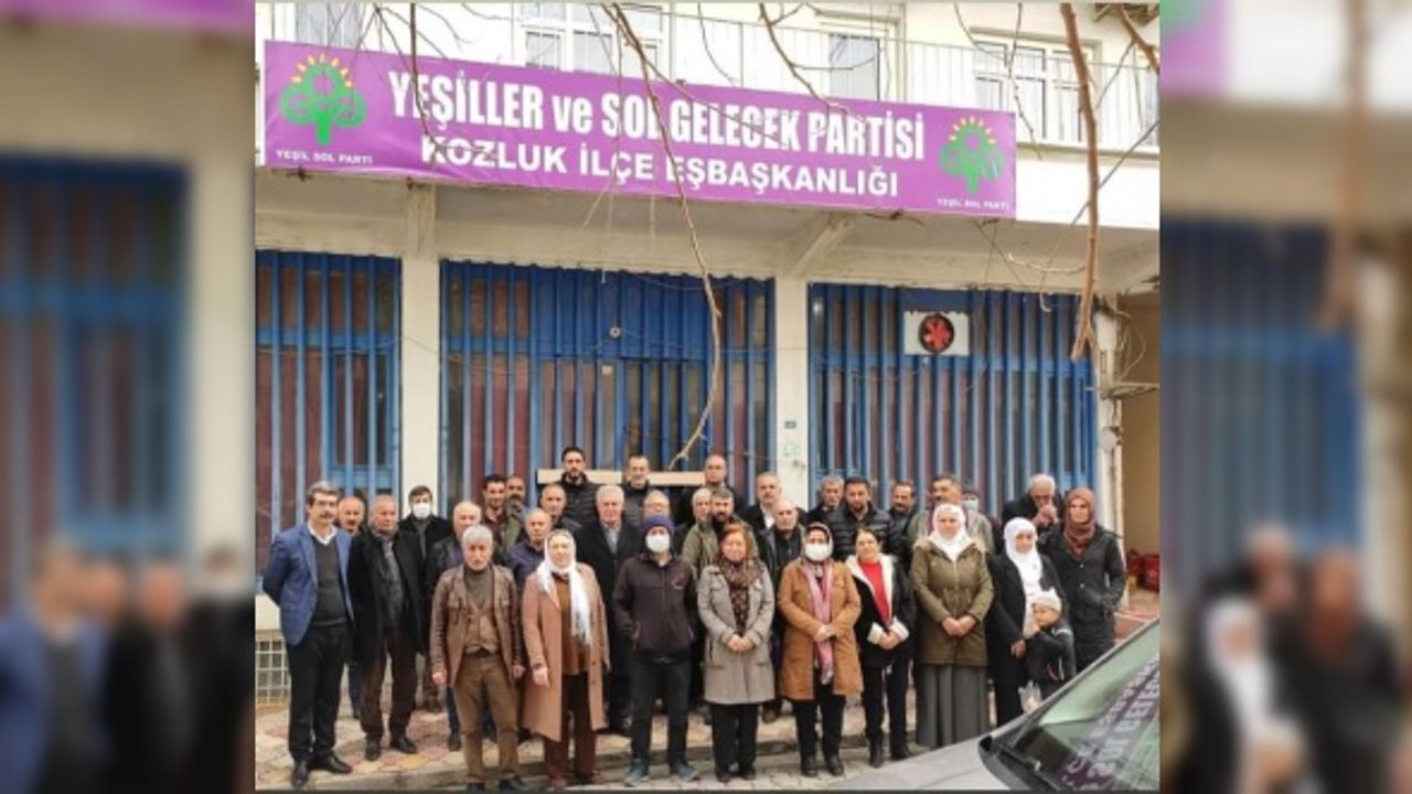 Kahraman Oğuz Yazdı: Bu fotoğrafı okuyalım