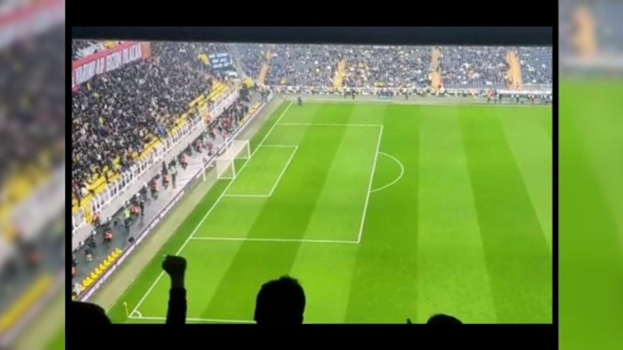Fenerbahçe tribünlerinde 'hükümet istifa' sloganları atıldı