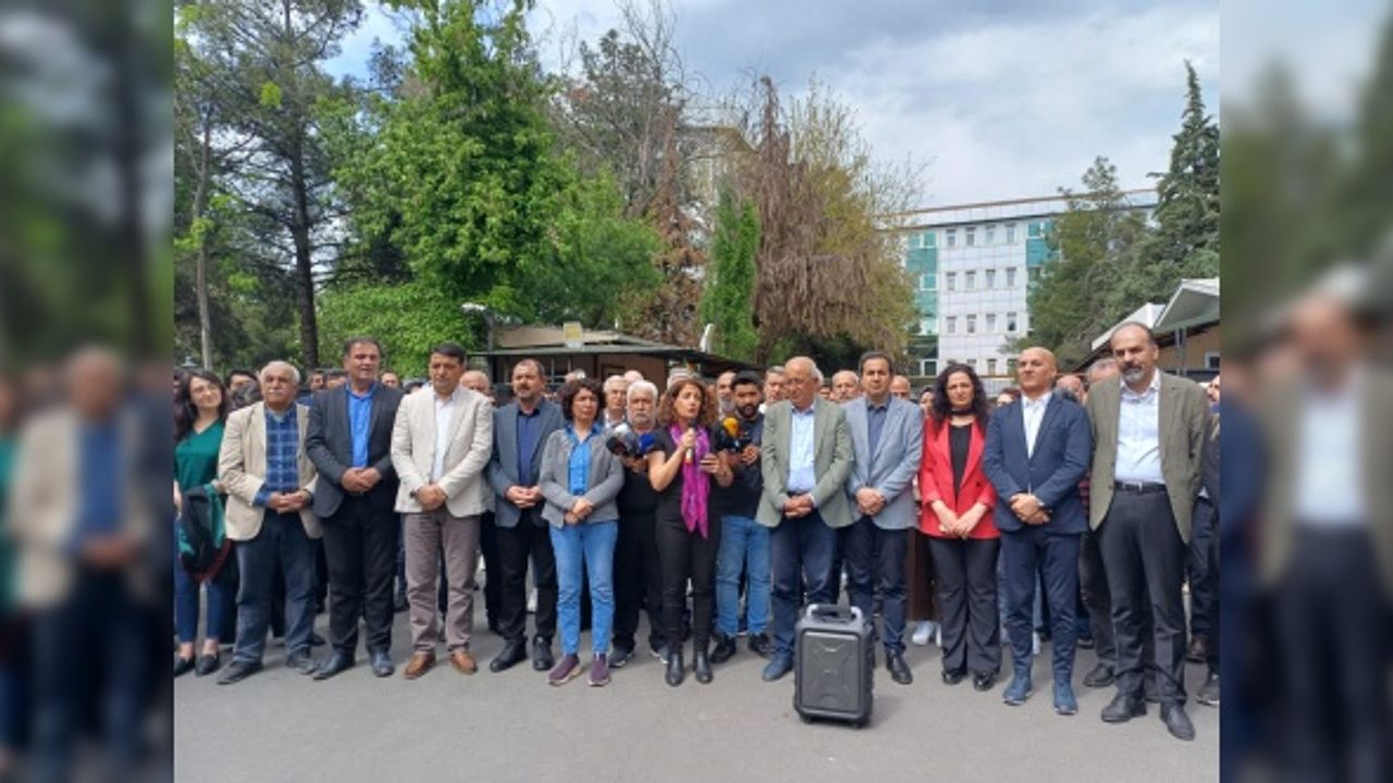 Diyarbakır Adliyesi önünde açıklama: 'Herkes olağan şüpheli