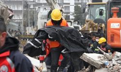 AFAD: Can kaybı 6 bin 957’ye yükseldi