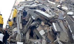 Deprem sonrası moloz yığınına dönen binalar ‘yasadışı yapıları’ tekrar gündeme getirdi