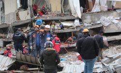 Diyarbakır'da Sözel Apartmanı’nda 11 kişi hala enkaz altında