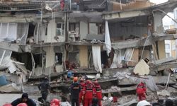 Sözel Apartmanı enkazında 4 gündür bekliyorlar: 10 kişi canlı canlı duruyor orada