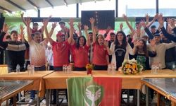 Yeşil Sol Parti milletvekili adayları Amedspor Taraftarlar Derneği’ne ziyaret
