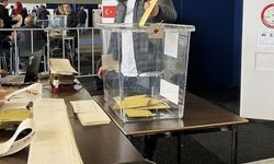 Sandığa gitmeyen yurtdışı seçmeni Yeşil Sol Parti’ye 3 vekil kaybettirdi