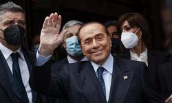 Eski İtalya Başbakanı Berlusconi yaşamını yitirdi