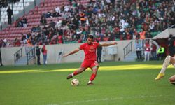 Amedspor rakipleri ile arasındaki 4 puanlık farkı korudu