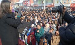 Birçok kentte DEM Parti adaylarına coşkulu karşılama