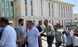 Şırnak'lılar kayyım nöbetinde bayramlaştı