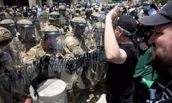 Trump protestolara karşı iki bin asker görevlendirdi