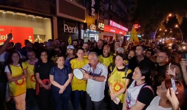 Eğitim Sen’li 15 öğretmen gözaltına alındı