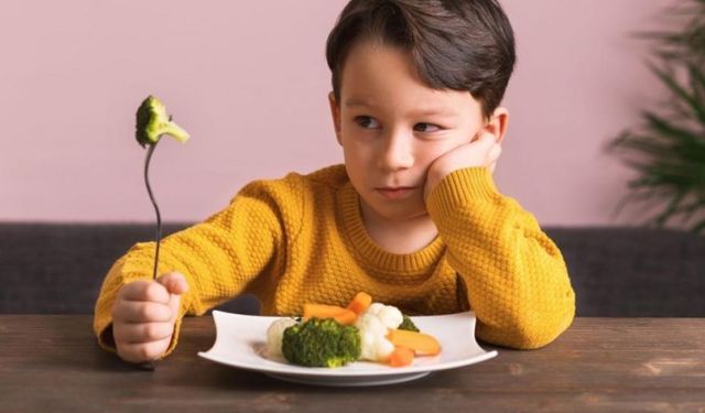 Bazı çocuklar neden yemek seçer?