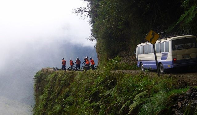 Dünyanın en tehlikeli yolu Bolivya’da