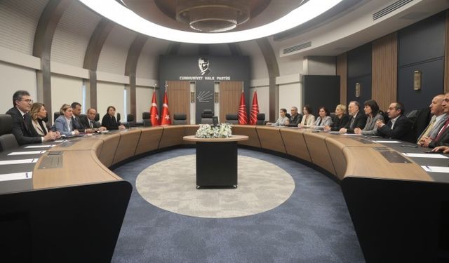 DEM Parti’den CHP’ye dayanışma ziyareti