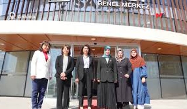 DEM Parti Kadın Meclisi'nden Saadet Partisi'ne ziyaret