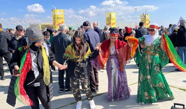 İstanbul'da Newroz'a akın başladı