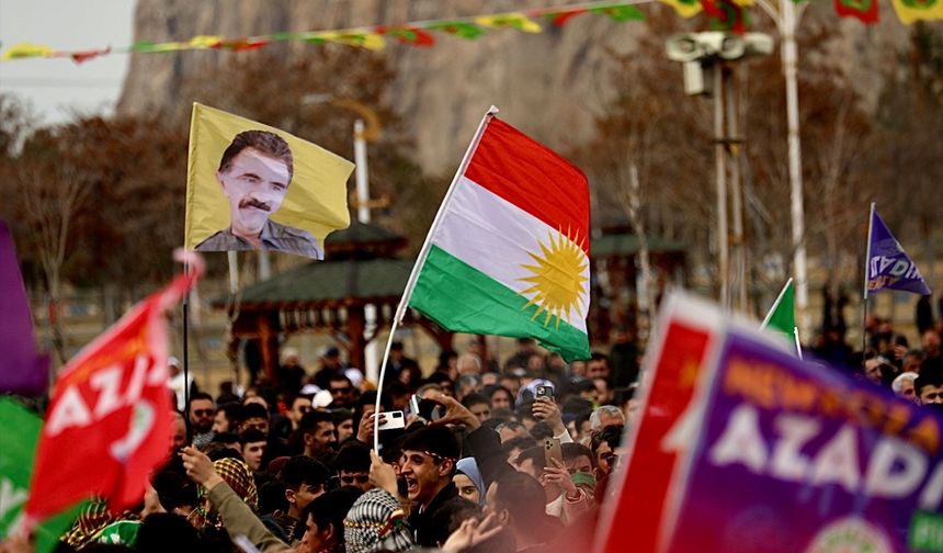 14 merkezde Newroz kutlaması