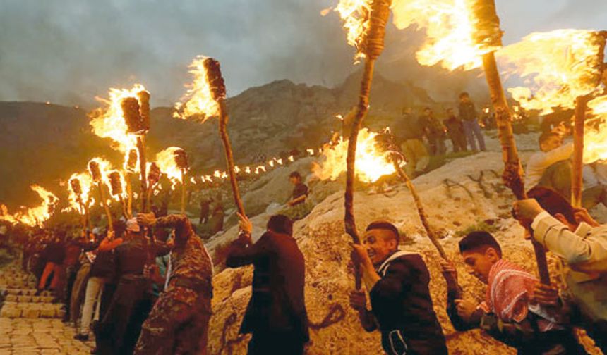 Bugün de 12 ayrı il ve ilçede Newroz ateşi yakıldı