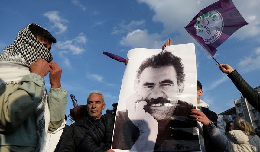 Öcalan: Sosyal muhalefet boşluğunu demokratik sosyalizmle dolduracağız
