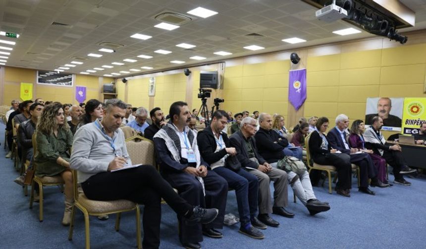Van'da Kürt basını ve yayıncılığının eğitimdeki rolü tartışıldı