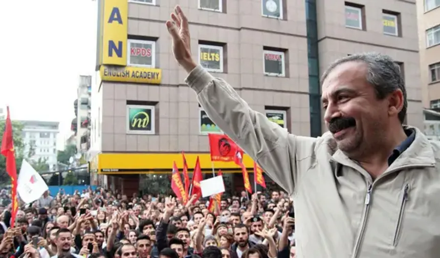 Sırrı Süreyya Önder için Şişli’de taziye kuruldu