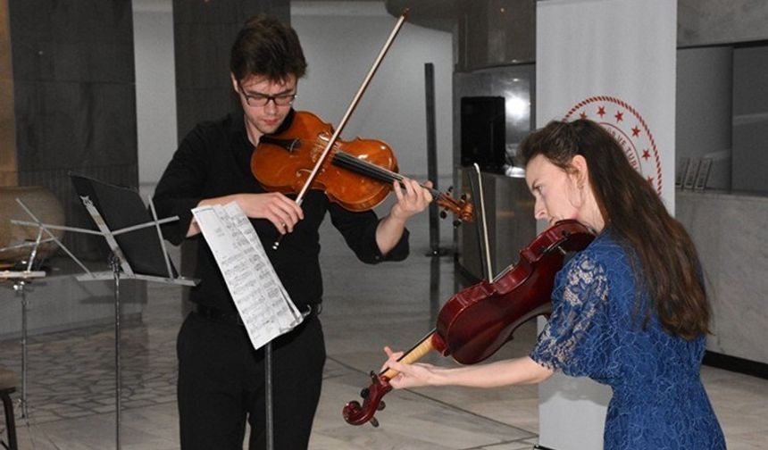 Afyonkarahisar'da klasik müzik festivali devam ediyor
