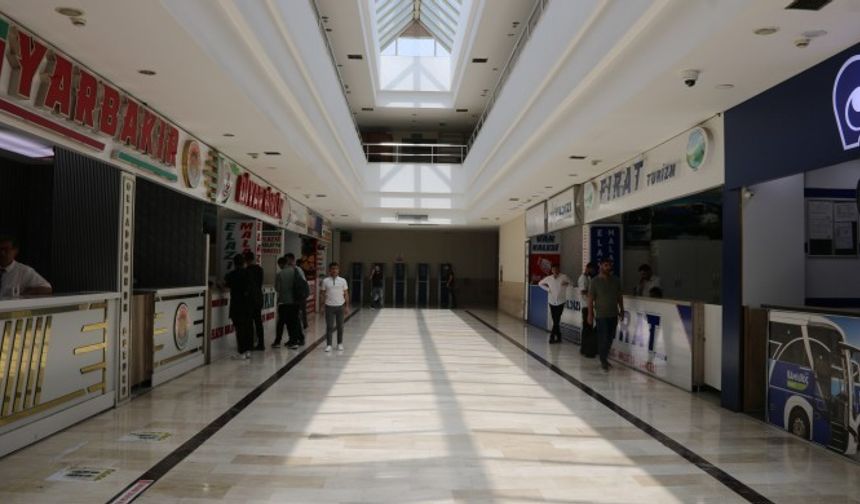 Amed'de otobüs firmaları da eski bayramları arıyor