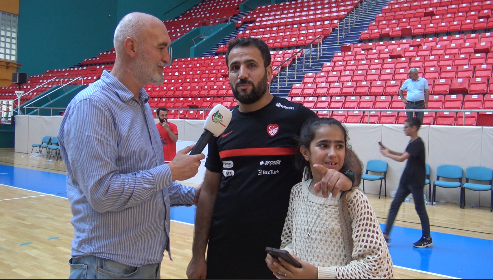Med Gündem Spor programı sunucusu Sinan Dedeoğlu